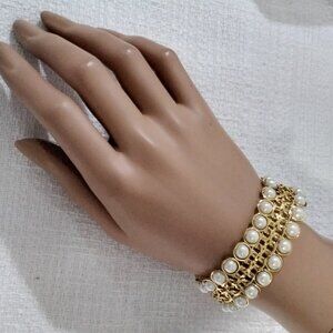 Vintage Avon signed Wide Double strand pearls gold lustrous link chain bracelet